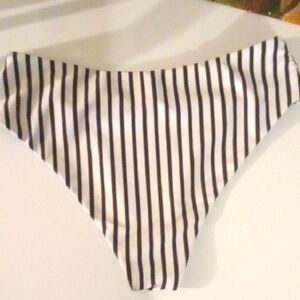 Zaful Black and White Striped Bikini